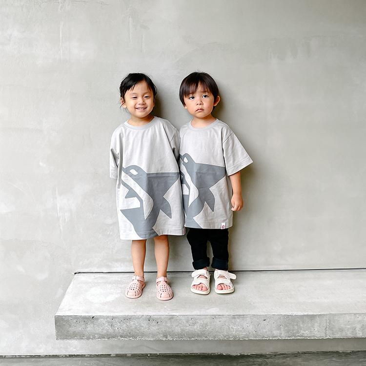 “FAMILY SYMBOL” kids Tee(gray)