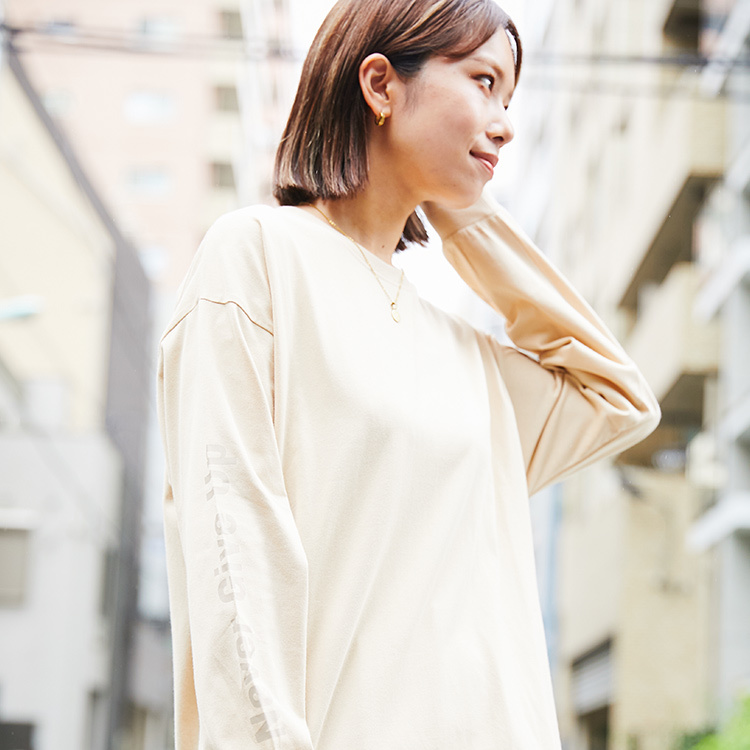 “Never Give Up” long Tee(beige)