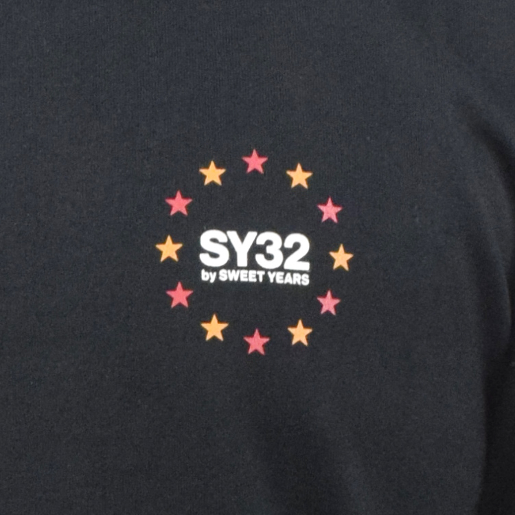 SY32 コラボTシャツ WORLD STAR(ブラック)