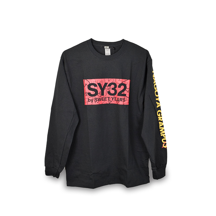 SY32コラボ ハートボックスロゴ ロングスリーブTシャツ(ブラック) | NAGOYA GRAMPUS WEB SHOP